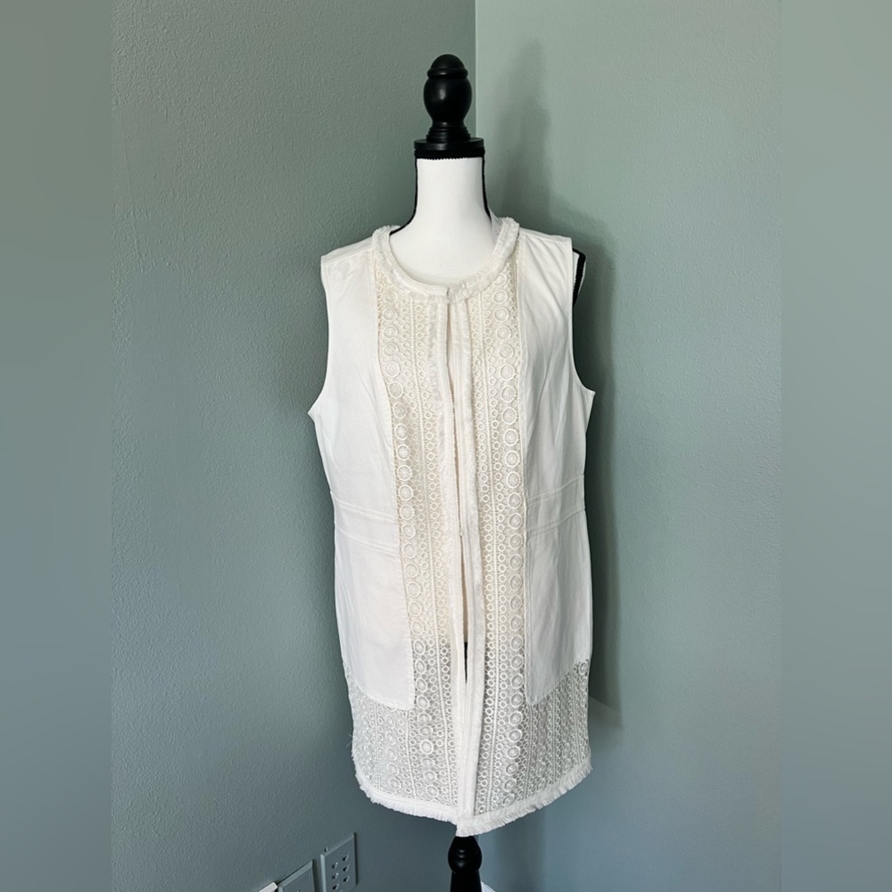 New Chico's Women’s Vest Top Jacket Size 2 (L) Cream Sleeveless